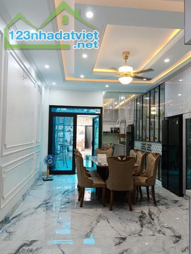 .Bán nhà ngõ 335 An Dương Vương -.DT 175m, 5T thang máy, giá 14 tỷ - 2