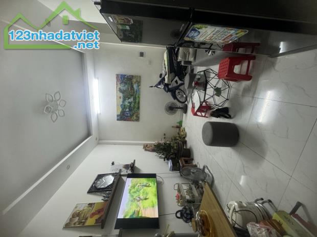 💥💥💥 Nhỉnh 3 Tỷ, Nhà Đẹp Nguyễn Lương Bằng, Ngõ Thoáng, Gần Phố, 22m2, 3 Tầng. Hiếm!