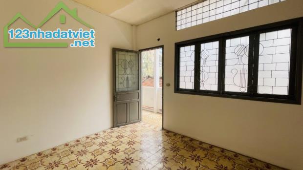 Gấp bán nhà Quận 1, đất 242m2 chỉ 70 tỷ, gần sát Mặt tiền Lê Thị Riêng. - 5