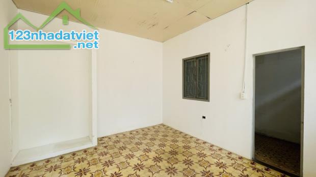 Gấp bán nhà Quận 1, đất 242m2 chỉ 70 tỷ, gần sát Mặt tiền Lê Thị Riêng. - 4