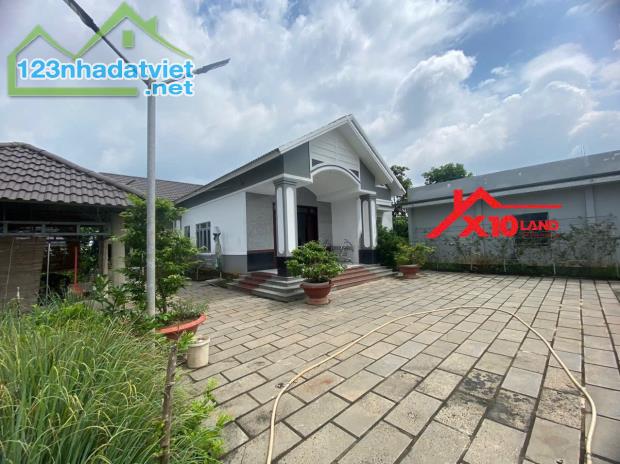 Bán Gấp Homestay, nhà hàng 4000m2 Vĩnh Cửu xây hết 8tỷ bán 9 tỷ Quá RẺ - 1