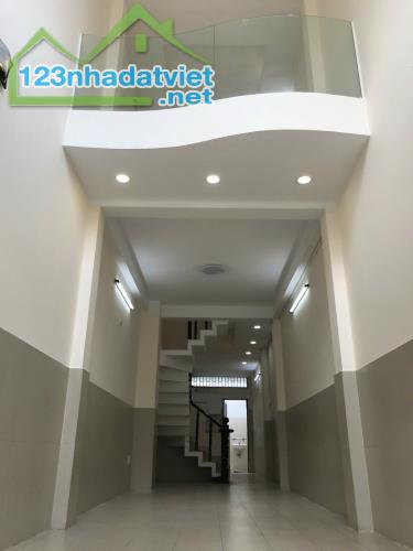 KHÔNG NÊN BỎ QUA NHÀ NÀY - HẺM THÔNG - 50M2 - 4 TẦNG 6PN - NHỈNH 5 TỶ. - 3