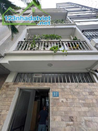 PHÂN LÔ PHỐ LA THÀNH - NGÕ THẲNG THÔNG - HAI MẶT NGÕ DT 70m2 4T  Giá 11.5 tỷ - 4