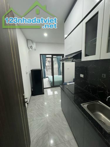 (Siêu phẩm) Tòa Apartment 132m2 x 25P tại Cầu Diễn - Đức Diễn - Đường 3 ô tô tránh. DT 2 - 4