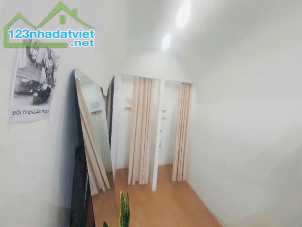 BÁN NHÀ MẶT PHỐ ĐẶNG VĂN NGỮ, ĐỐNG ĐA. 31M2 5 TẦNG, KINH DOANH VÔ CÙNG SẦM UẤT, GIÁ TRONG