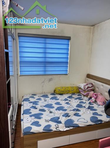 Bán gấp căn góc 50m2 tk 2pn, 1vs gần KĐT Xa La,SỔ ĐỎ, giá chỉ 2,4 tỷ. Lh 0378884919 - 3
