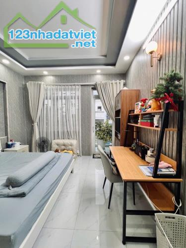 Bán nhà 4 tầng hẻm 55 Nguyễn Văn Công 70m2 ngang 4m cạnh chợ Tân Sơn Nhất 8 tỷ hơn. - 4