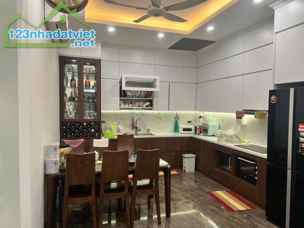 Bán nhà Xuân Đỉnh 56m2 ngõ ô tô tránh giá đầu tư nhỉnh 9 tỷ - 1