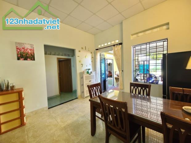 ✨HOMESTAY SÁT BIỂN ẤM CÚNG - LUNG LINH-CHẾ LAN VIÊN- 116M2- NGANG 8M- Chỉ 6,99 tỷ - 1