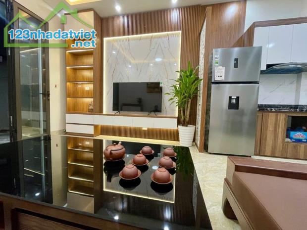 Cực phẩm Lô góc Lệ Mật Việt Hưng 40m2 x 5T gần oto hàng xóm bác Vượng, bigC LB. 6,6tỷ - 2