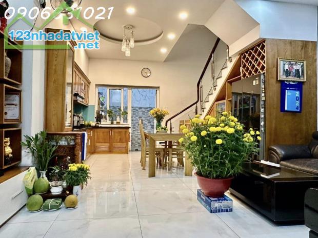 CHO THUÊ NHÀ KHANG ĐIỀN, FULL NỘI THẤT, 75M2, 3 PHÒNG NGỦ