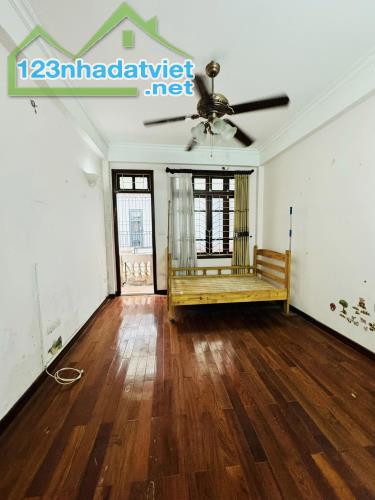 PHỐ THÁI HÀ - NHÀ DÂN TỰ XÂY - HAI THOÁNG TRƯỚC SAU  DT 56m2 5T Giá 16.5 tỷ - 4