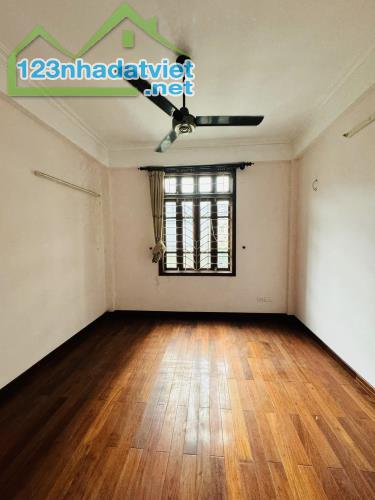 PHỐ THÁI HÀ - NHÀ DÂN TỰ XÂY - HAI THOÁNG TRƯỚC SAU  DT 56m2 5T Giá 16.5 tỷ - 2