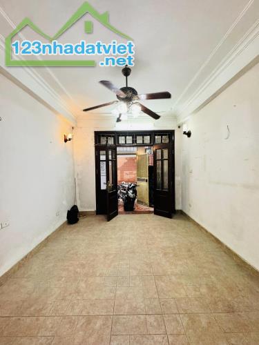 PHỐ THÁI HÀ - NHÀ DÂN TỰ XÂY - HAI THOÁNG TRƯỚC SAU  DT 56m2 5T Giá 16.5 tỷ - 1