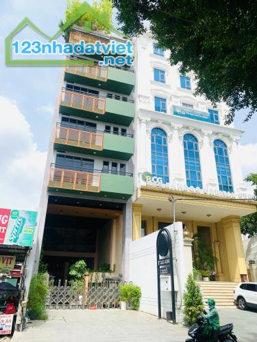 Bán Tòa Nhà Hầm 7 Tầng Mặt Tiền Đường Quốc Hương,Thảo Điền,Q2 DT:263m2-DT Sàn 1323m2