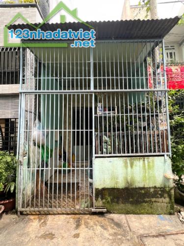 Nhà cấp 4 hẻm thông đường Bùi Minh Trực P5Q8