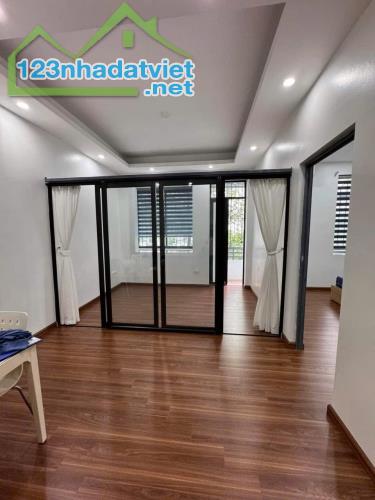 BÁN NHÀ CHUNG CƯ HOÀNG ĐẠO THÚY, 52 M2, 2 NGỦ, 2 THOÁNG, 2.95 TỶ.