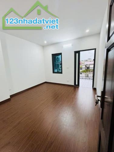 BÁN NHÀ DI TRẠCH_5 TẦNG, Ô TÔ VÀO NHÀ,  37M2, NGÕ TO THÔNG, NHỈNH 5 TỶ - 1