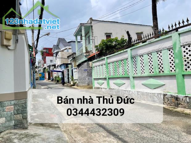 Bán nhà Thủ Đức, Ngay Siêu thị Coopmart, Quang Trung, Hiệp Phú, Chỉ 40 triệu/m2, 7mx34m - 1