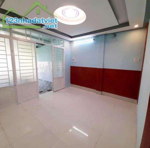 Bán nhà ngang 5 dài 46 nở hậu 9(252m2), có sân trước sau ở Chợ Việt Kiều,Củ Chi ,670trịu - 3