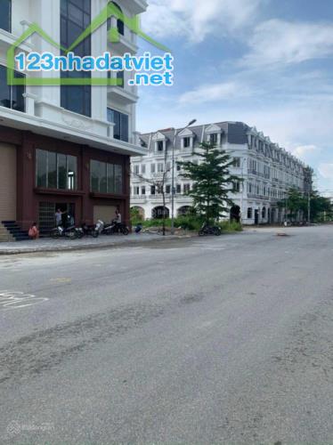 chính chủ cần bán lô góc 73,8m2 đất đấu giá lai xá-kim chung,view hồ điều hoà ,giá đầu tư - 1