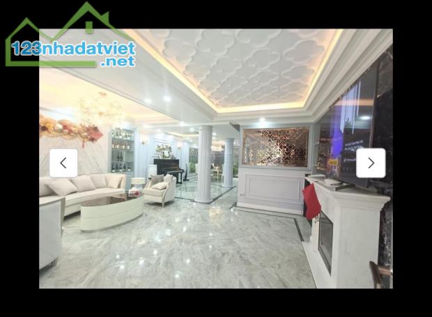Bán Biệt thự VIP Kim mã ,Ba Đình. DT 156m x 4 T.Giá 46 tỷ.LH: 0964769634 - 3
