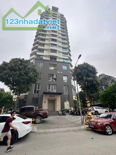 PHỐ THÀNH THÁI  52M2  MT4  GIÁ 12.5  TỶ , OTO, KINH DOANH, VỈA HÈ