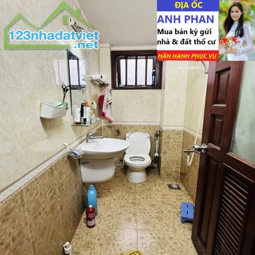 NHÀ RIÊNG HXH TẶNG THANG MÁY+NỘI THẤT TẠI PHƯỜNG CÁT LÁI , QUẬN 2 _ 5 TẦNG 4 PN_ 75 M2