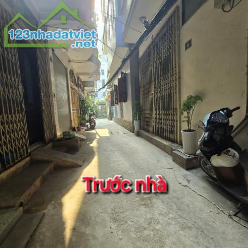 HOT! Hoàng Hoa Thám,5m ra Oto,ngõ nông,DT: 41m2 x 4tầng,Giá: 6.8 tỷ Ba đình - 4