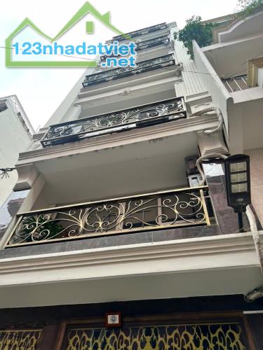 QUẬN 10, THÀNH THÁI - SIÊU HIẾM CHDV 4.2X16M, SẴN DÒNG TIỀN HÀNG THÁNG 100TR, ĐƯỜNG TO