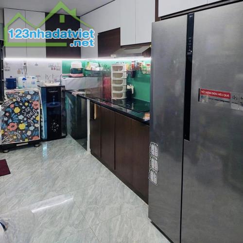 bán nhà phường 15, Gò Vấp, gần 40m2, Full nội thất, hẻm ÔTÔ, 4PN, chỉ NHỈNH 4 TỶ - 2