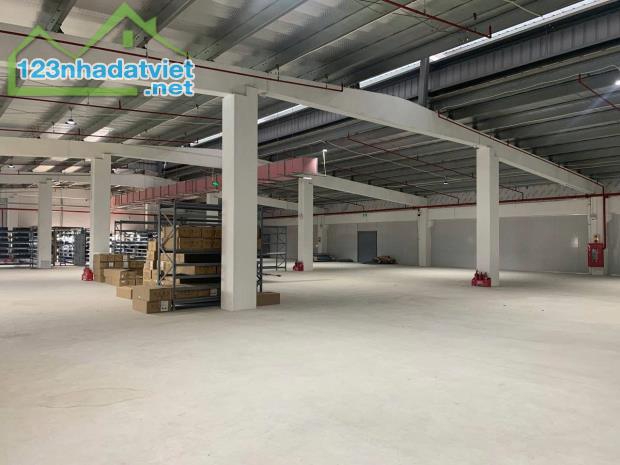 Cho thuê xưởng tại KCN Vĩnh Yên. DT 1300m2, Giá 120tr/tháng - 2