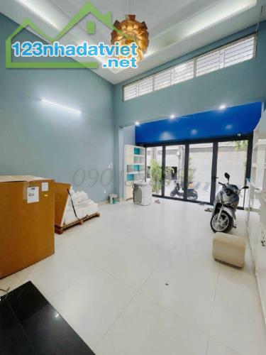 Mặt tiền đường xe hơi 7m 100m ra Hoàng Quốc Việt Phú Thuận Quận 7, 5 tầng 80m2  10.95 tỷ - 2