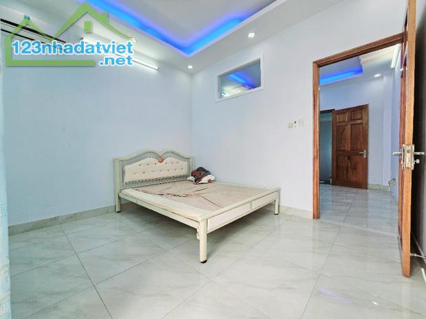 PHÚ NHUẬN KHU PHAN XÍCH LONG 40M2 NGANG 3.7M, 5 TẦNG, 3PN, Ở NGAY, NHỈNH 6 TỶ - 2