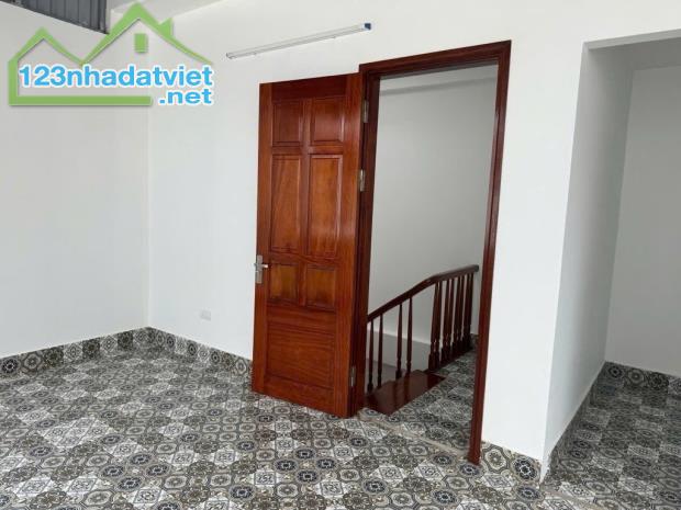 Nhà mặt ngõ Kim Ngưu 37m x 5 tầng MT5m-Ô TÔ VÀO NHÀ  - NGÕ Ô TÔ QUAY ĐẦU - 25M RA PHỐ - 3