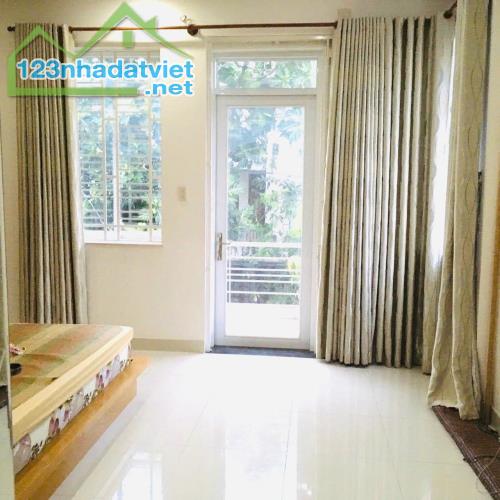 Bán Nhà 1 Trệt 2 Lầu Thảo Điền,Quận 2 DT:150m2(6,2mx24m) Vị Trí Đẹp-Giá 25 Tỷ TL - 2