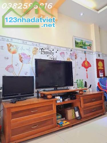 Quận 6 – Bà Hom – 55m2-  4 tỏi.xx – 2 tầng – hẻm ô tô tránh - 1