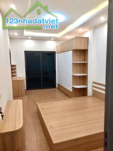 BÁN NHÀ KHÂM THIÊN , DÂN XÂY , ĐẸP,  GIÁ TỐT NHẤT KHU , 46M  GIÁ 6.2 TỶ