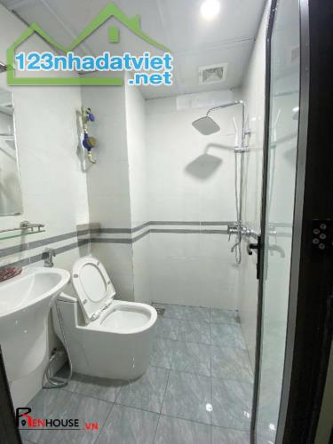 Bán tòa CHDV 60m2 Phố Minh Khai 6 tầng thang máy, Ngõ 3m - 5