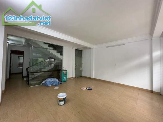 Cho thuê biệt thự Mỹ Đình, 100m2, 4 tầng, lô góc view vườn hoa, giá chỉ 28 triệu/tháng - 1