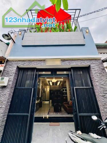 bán gấp căn nhà đường số 79, P.Tân Quy, Quận 7. Giá chỉ 2tỷ890 (TL). Sổ hồng riên - 5