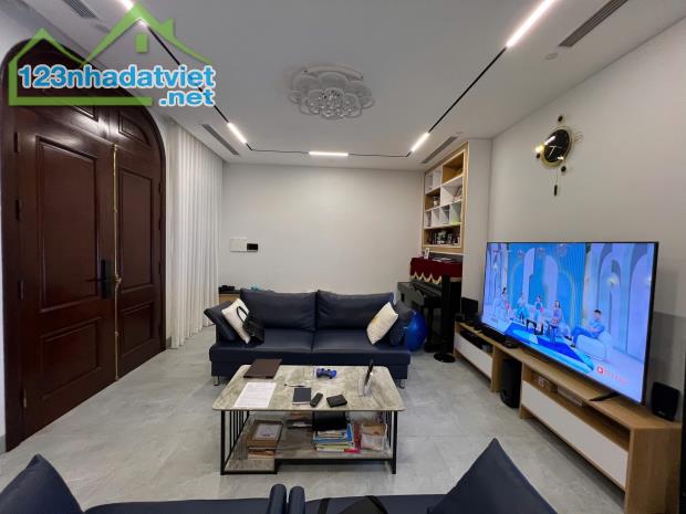 BÁN NHÀ THỊNH QUANG ĐỐNG ĐA 64M2 5T MT 5M GIÁ 12.5 TỶ, OTO ĐỖ SÁT CỔNG, NGÕ RỘNG. - 5