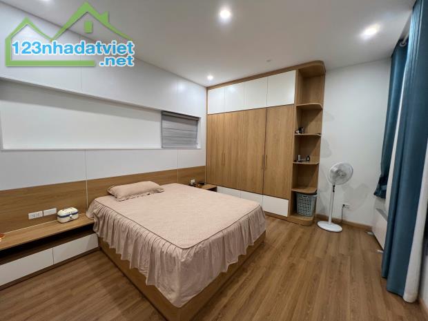 BÁN NHÀ THỊNH QUANG ĐỐNG ĐA 64M2 5T MT 5M GIÁ 12.5 TỶ, OTO ĐỖ SÁT CỔNG, NGÕ RỘNG. - 4