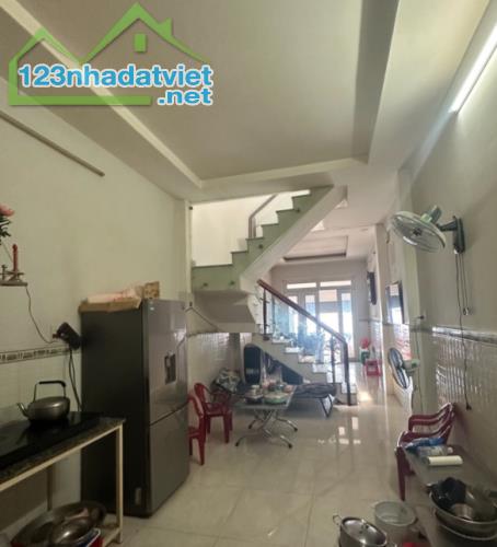 Bán nhà 2T 60m2 Tăng Nhơn Phú, CĐ Công Thương, Quận 9,HXH, Chỉ 5 tỷ - 1