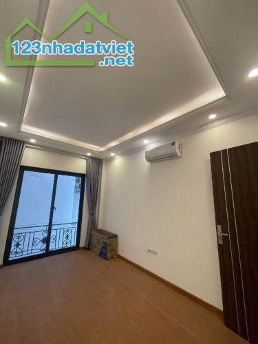 BÁN NHÀ 3 TẦNG GIÁ 1.9 TỶ RỘNG 37M2,Ô TÔ ĐỖ CỬA TẠI CAO VIÊN - THANH OAI - 2