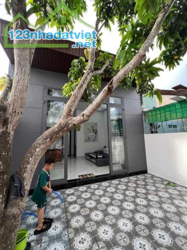 Cần bán căn nhà cấp 4. DT 76m2 ở Thới Tam Thôn - Hóc Môn giá 720 triệu.