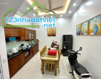 Bán nhà chính chủ Kim Mã 72m2 vị trí đẹp, gần phố, giá bán 9,1 tỷ - 1