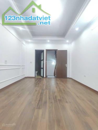 Bán Nhà Tập Lập Đan Phượng, 32m2*5Tầng, Ngõ rộng thoáng chỉ 30m ra đường 422 ôtô tránh. - 1