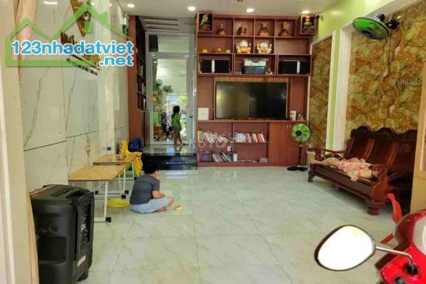 Bán nhà MT kinh doanh, Đường Số 13, Bình Tân, 4.2m x 20m, 82 m², 7 PN - Giá 10.5 tỷ TL