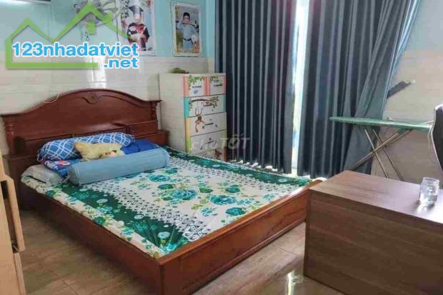 Bán nhà MT kinh doanh, Đường Số 13, Bình Tân, 4.2m x 20m, 82 m², 7 PN - Giá 10.5 tỷ TL - 3